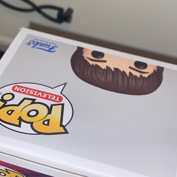 NIB - Stranger Things “Johnathon Season 4” Funko Pop - Picture 10 of 11